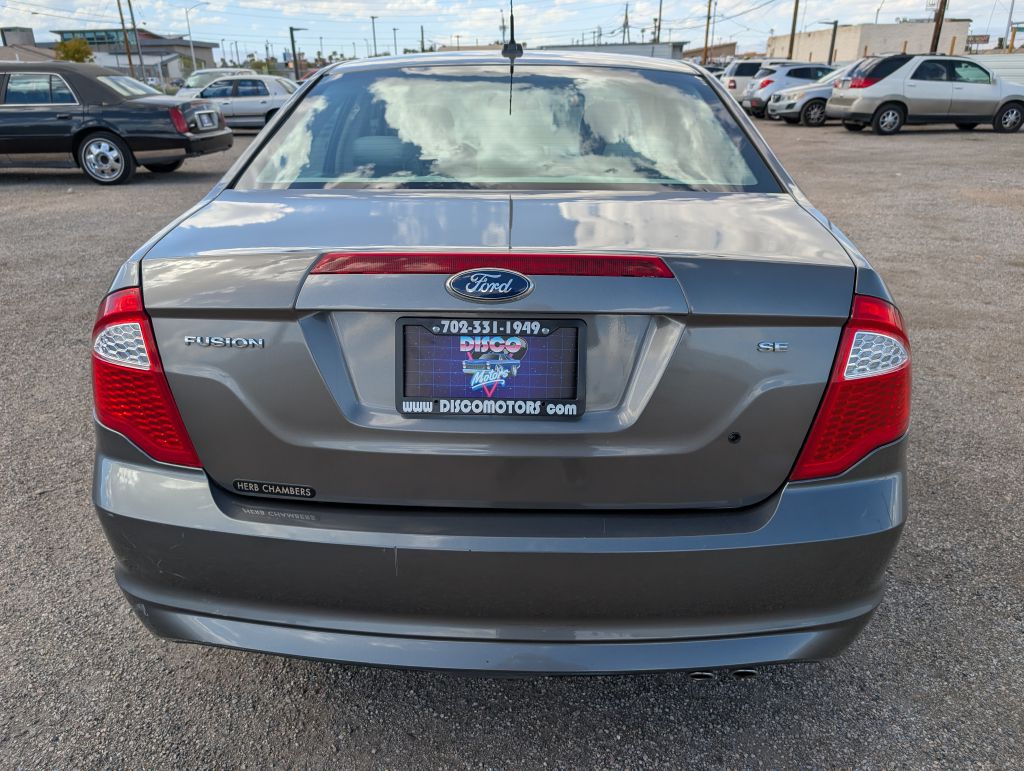 Photo 2 of this FORD FUSION