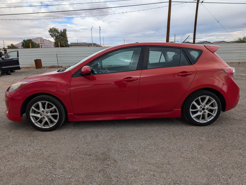 Photo 3 of this MAZDA 3