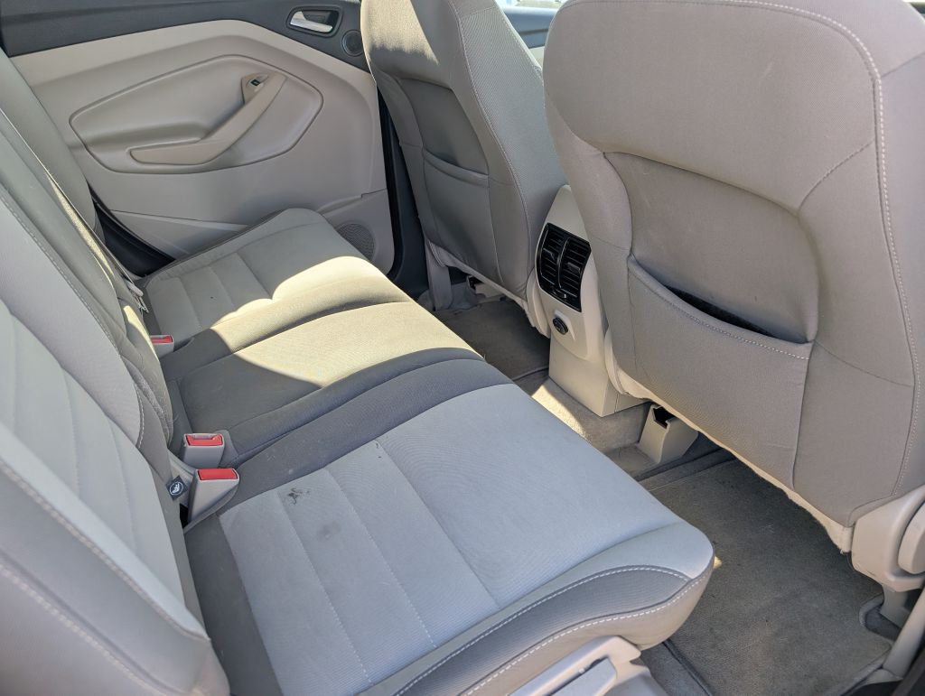 Photo 11 of this FORD ESCAPE