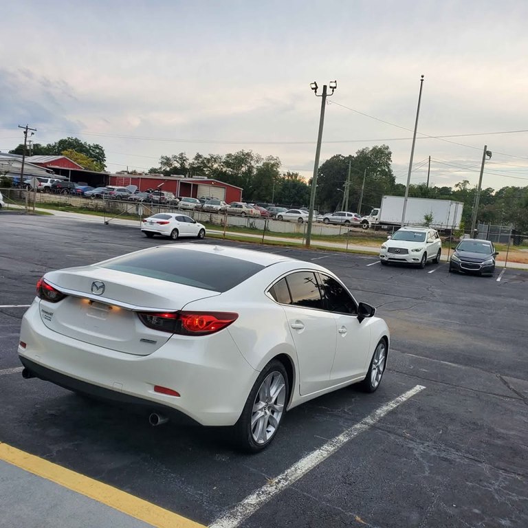 Photo 18 of this MAZDA 6