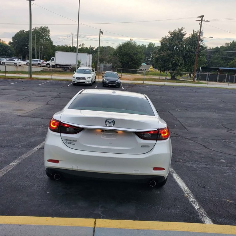 Photo 15 of this MAZDA 6