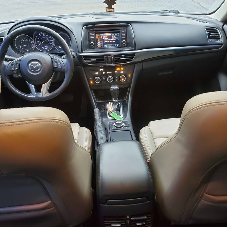Photo 3 of this MAZDA 6