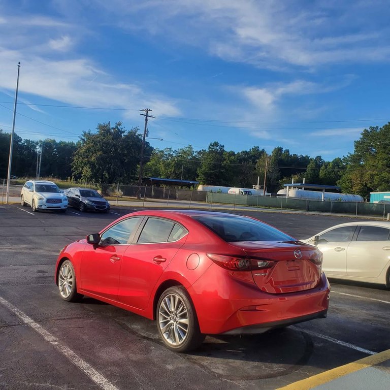 Photo 9 of this MAZDA 3