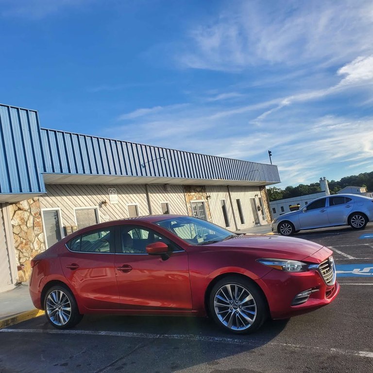 Photo 12 of this MAZDA 3
