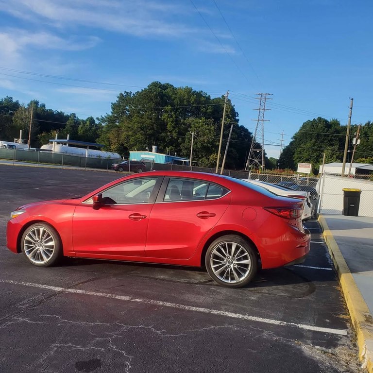 Photo 13 of this MAZDA 3