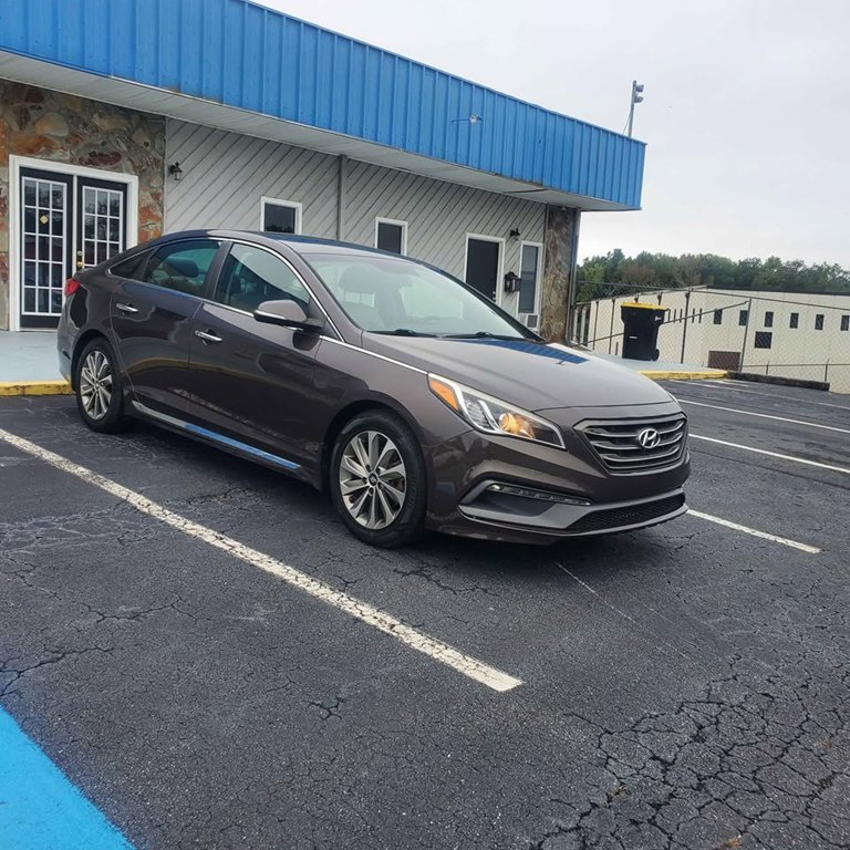 Photo 11 of this HYUNDAI SONATA