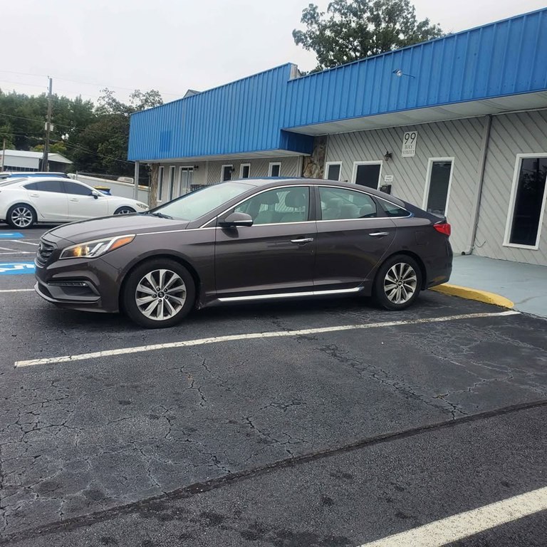 Photo 3 of this HYUNDAI SONATA