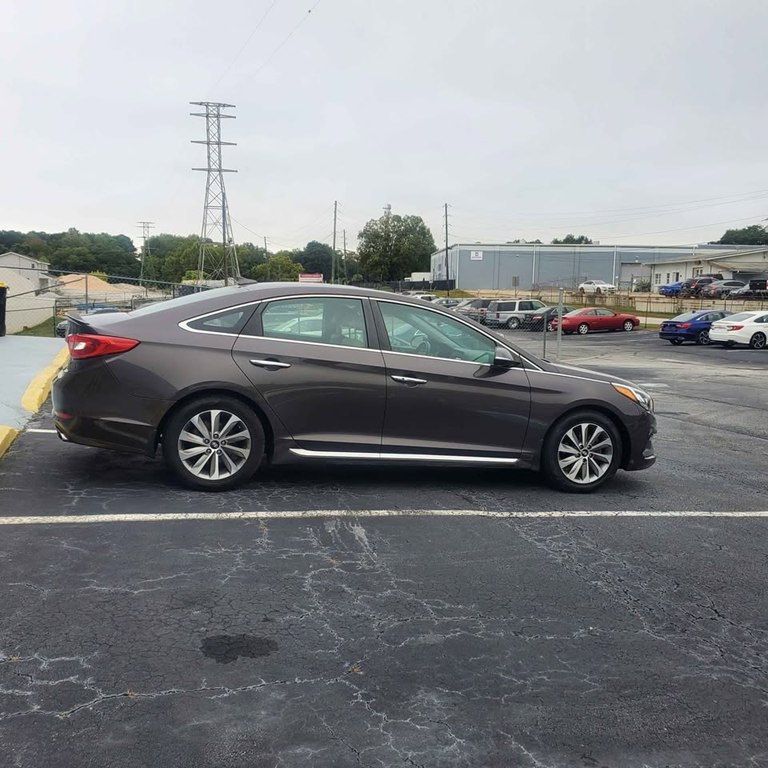 Photo 7 of this HYUNDAI SONATA