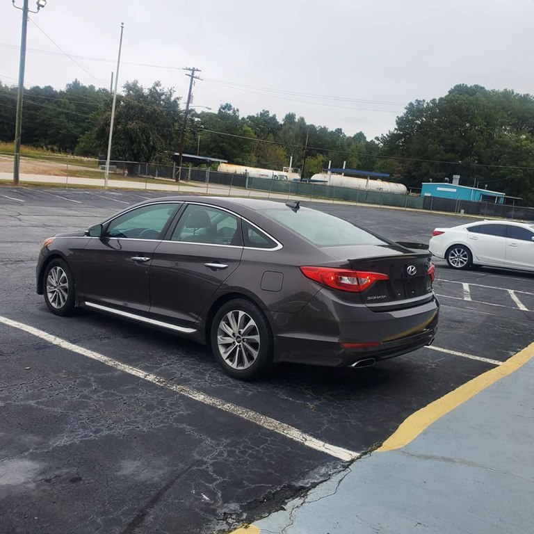 Photo 15 of this HYUNDAI SONATA