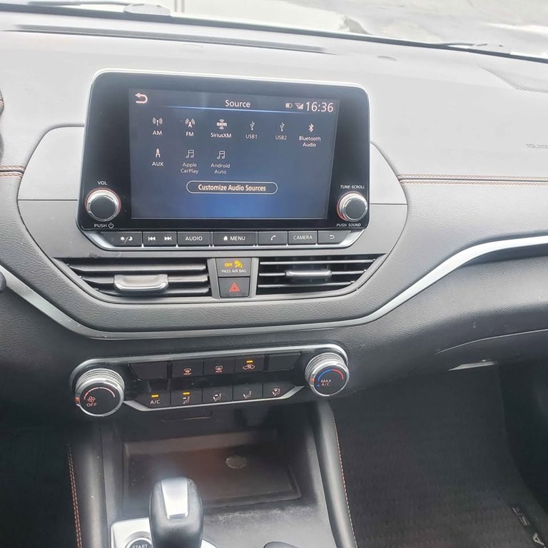 Photo 11 of this NISSAN ALTIMA