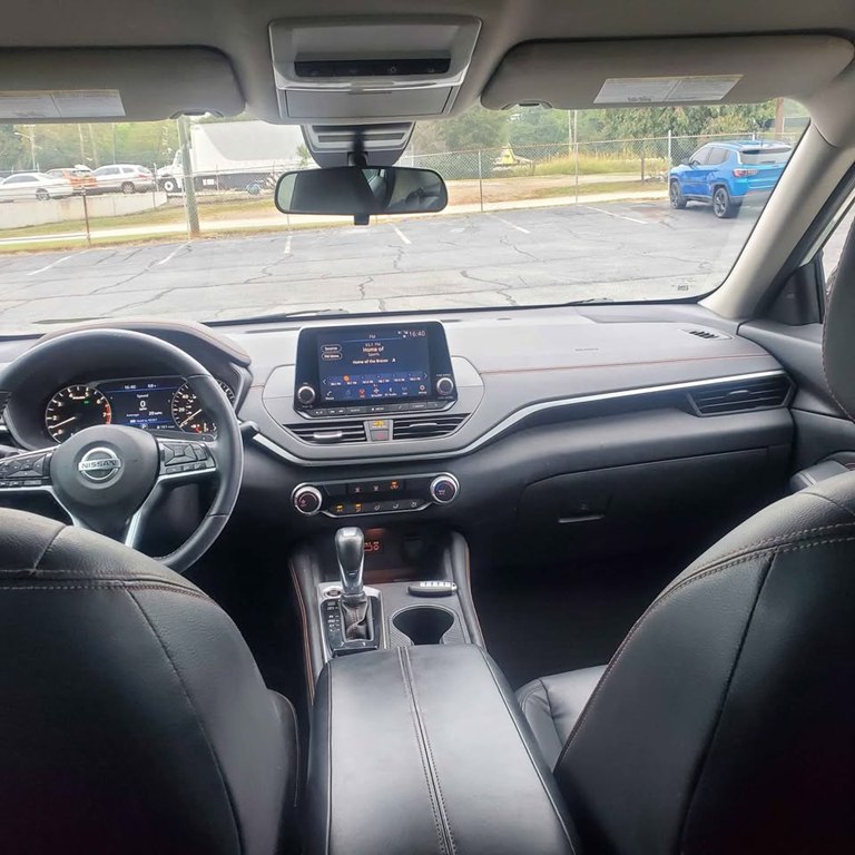 Photo 8 of this NISSAN ALTIMA