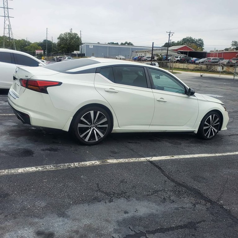 Photo 10 of this NISSAN ALTIMA