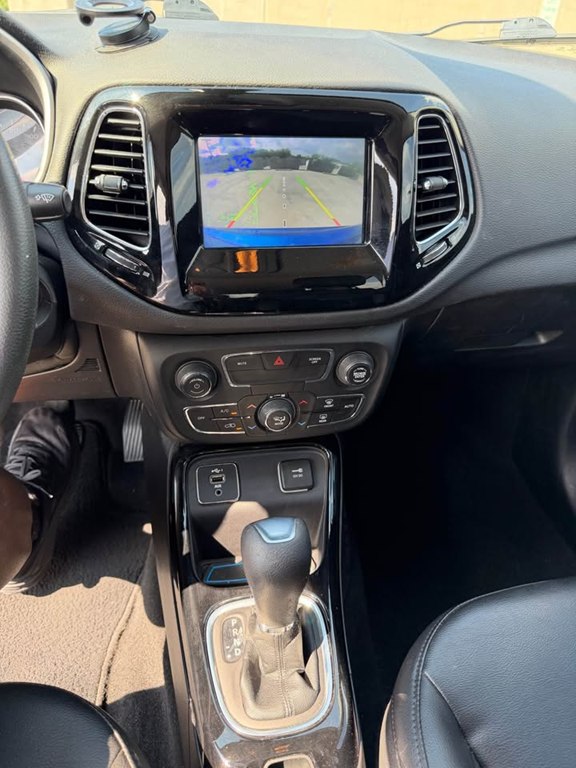 Photo 6 of this JEEP COMPASS