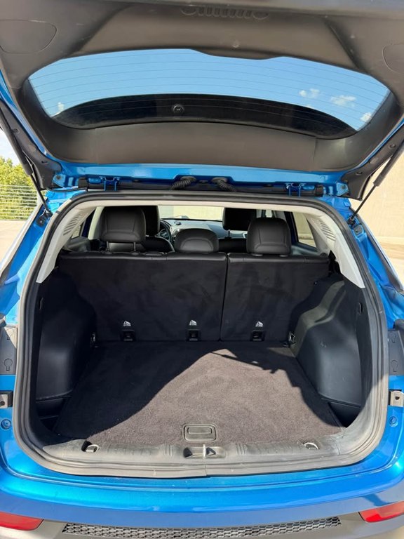 Photo 13 of this JEEP COMPASS