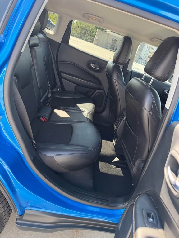 Photo 16 of this JEEP COMPASS