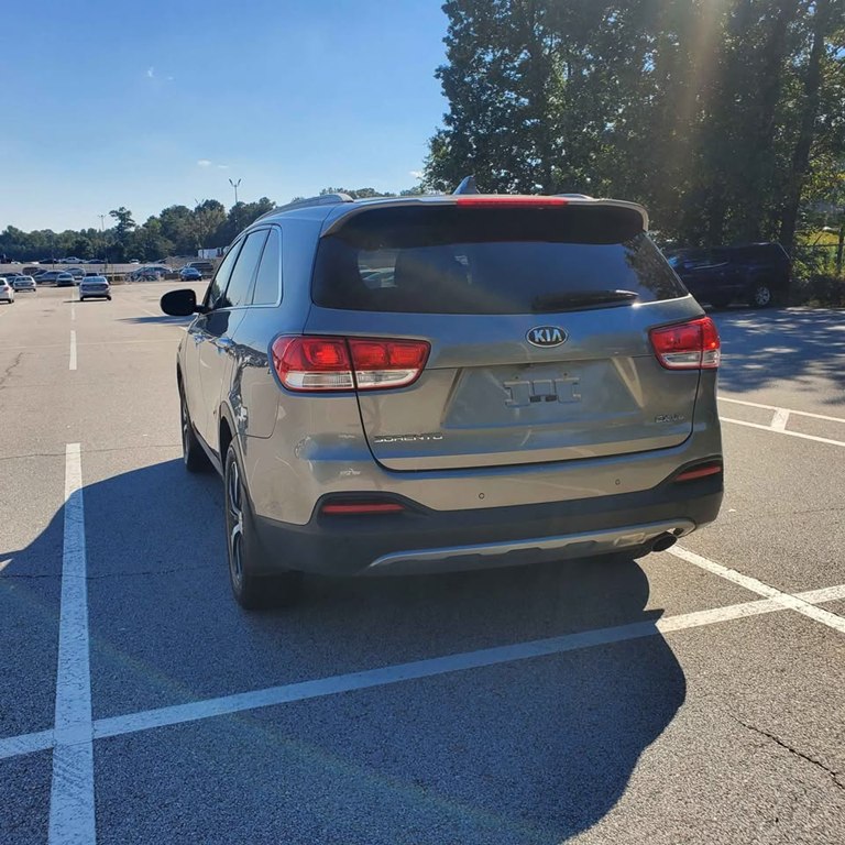 Photo 13 of this KIA SORENTO