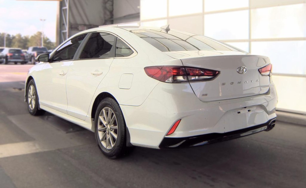 Photo 5 of this HYUNDAI SONATA