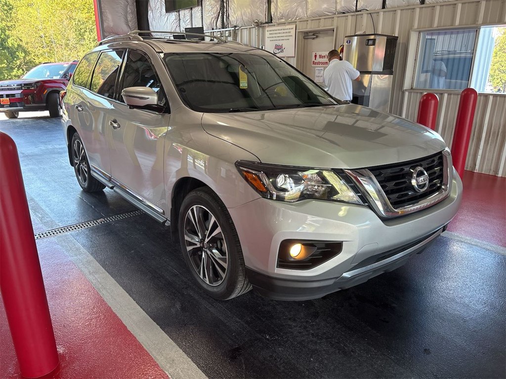 2017 NISSAN PATHFINDER