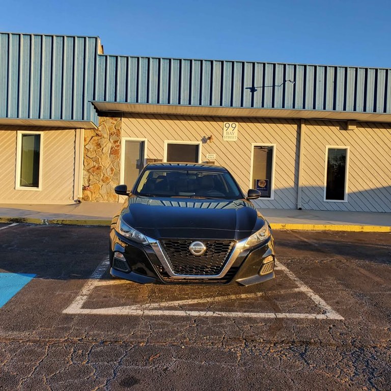 Photo 18 of this NISSAN ALTIMA