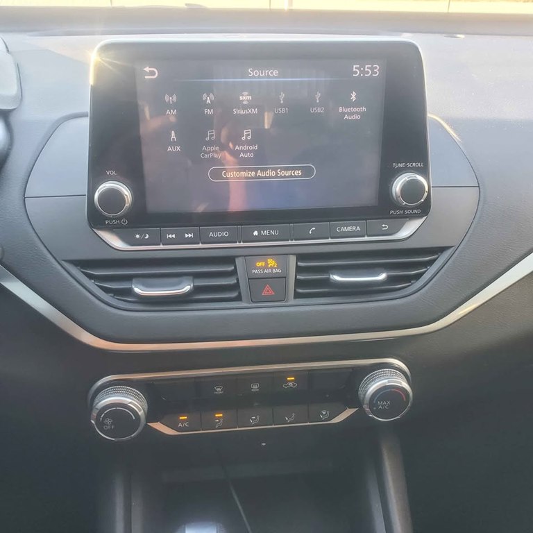 Photo 11 of this NISSAN ALTIMA