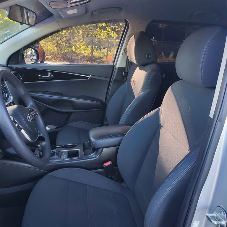 Photo 5 of this KIA SORENTO