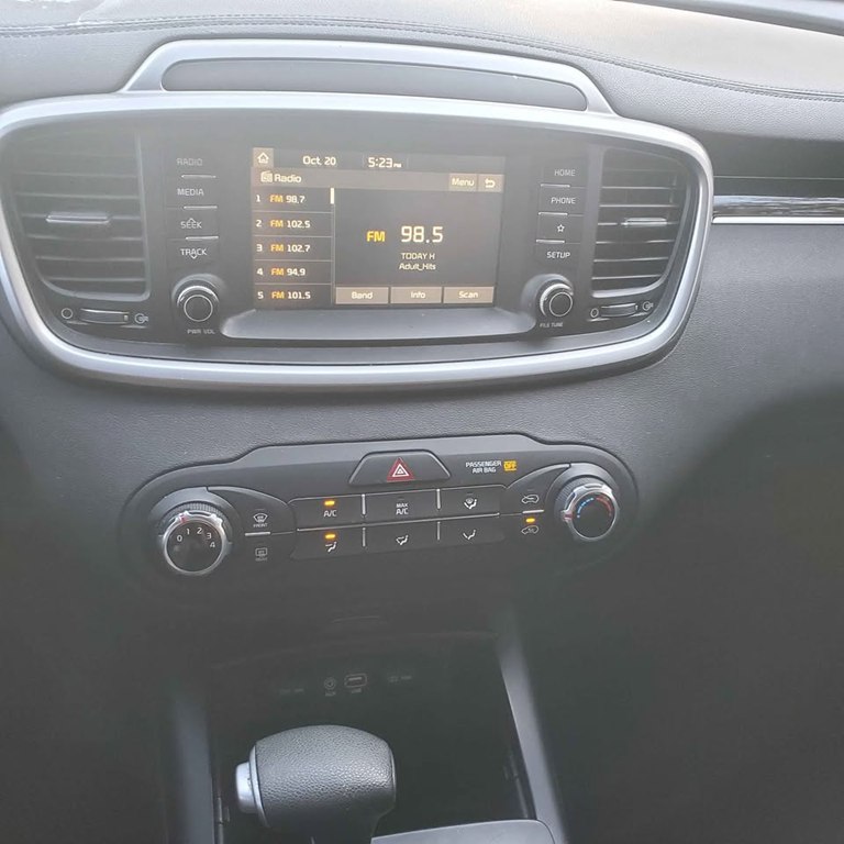 Photo 6 of this KIA SORENTO