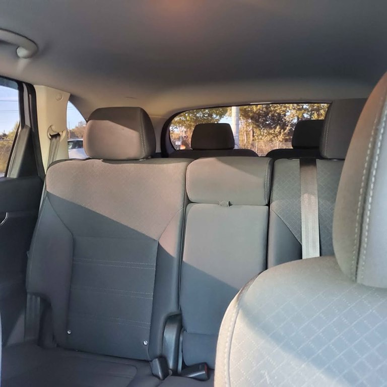 Photo 10 of this KIA SORENTO