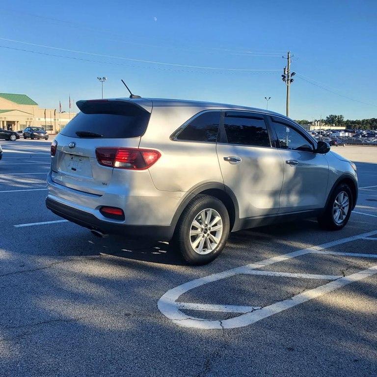 Photo 9 of this KIA SORENTO