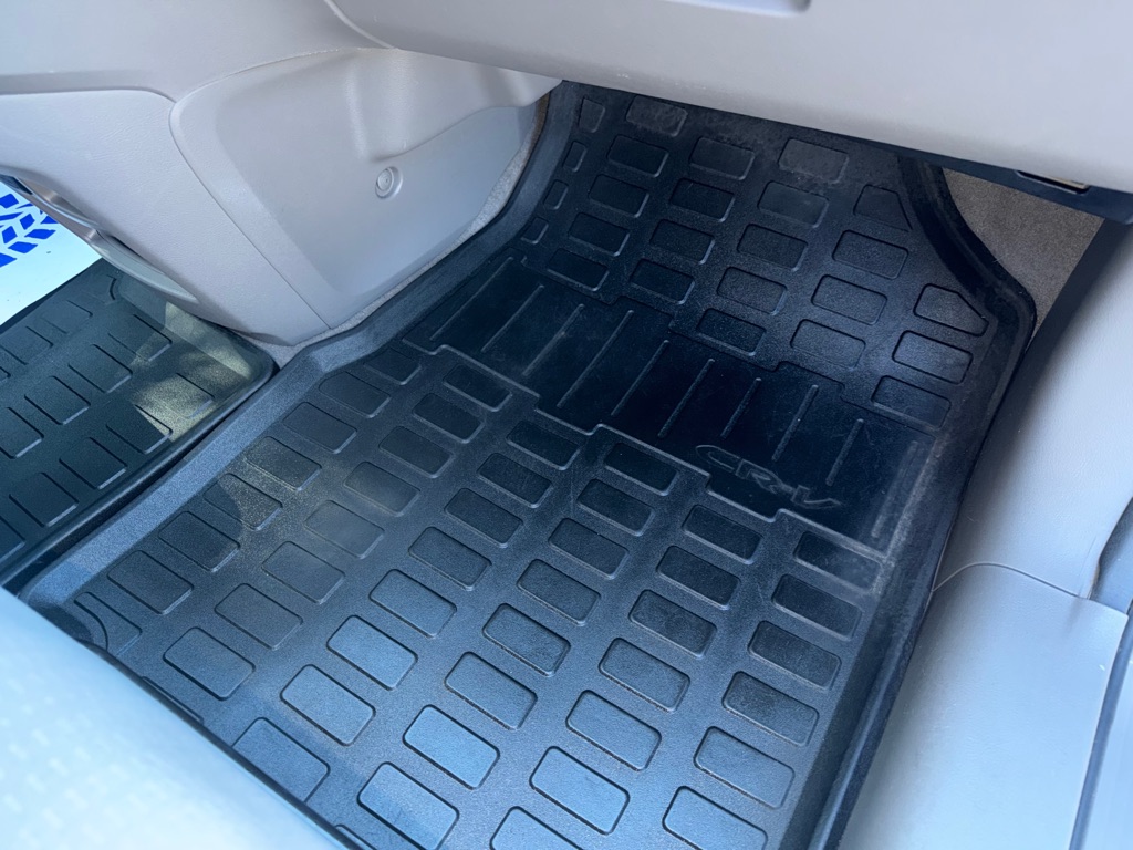 Photo 13 of this HONDA CR-V