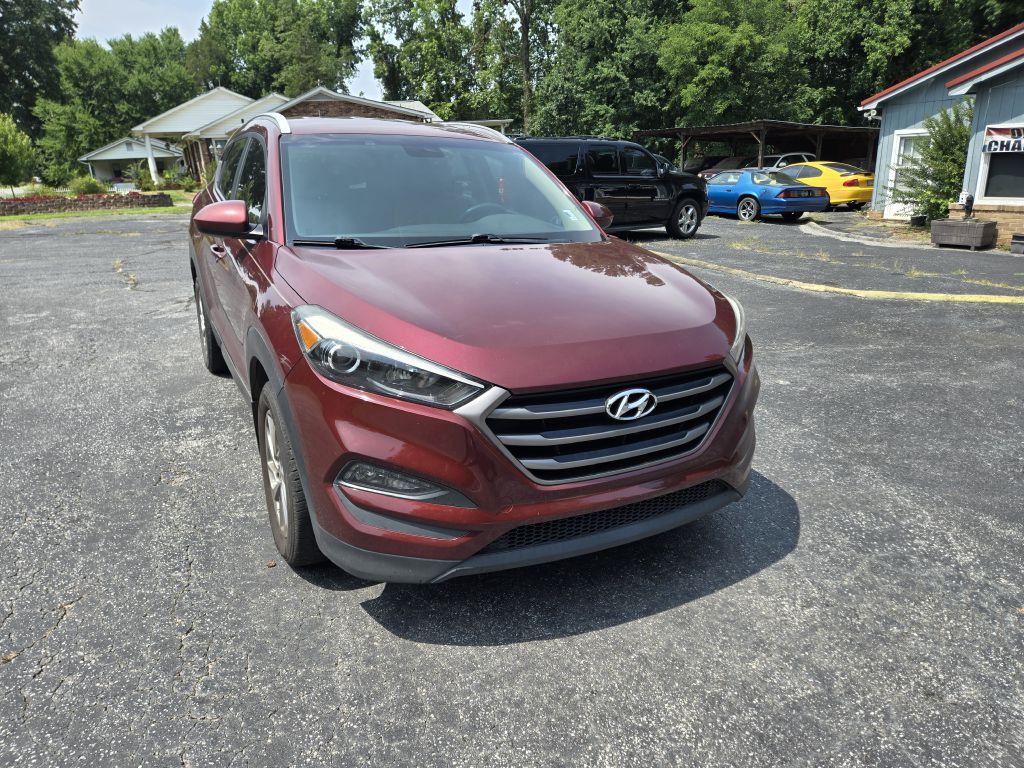 Photo 2 of this HYUNDAI TUCSON