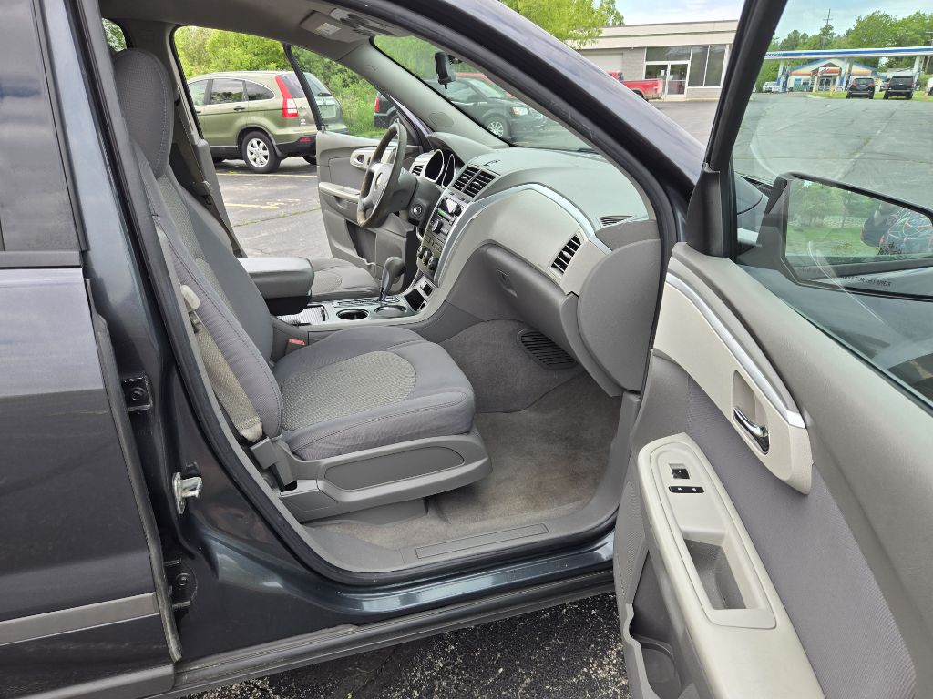 CHEVROLET TRAVERSE 2011 CHEVROLET TRAVERSE 1GNKVEED1BJ223168
