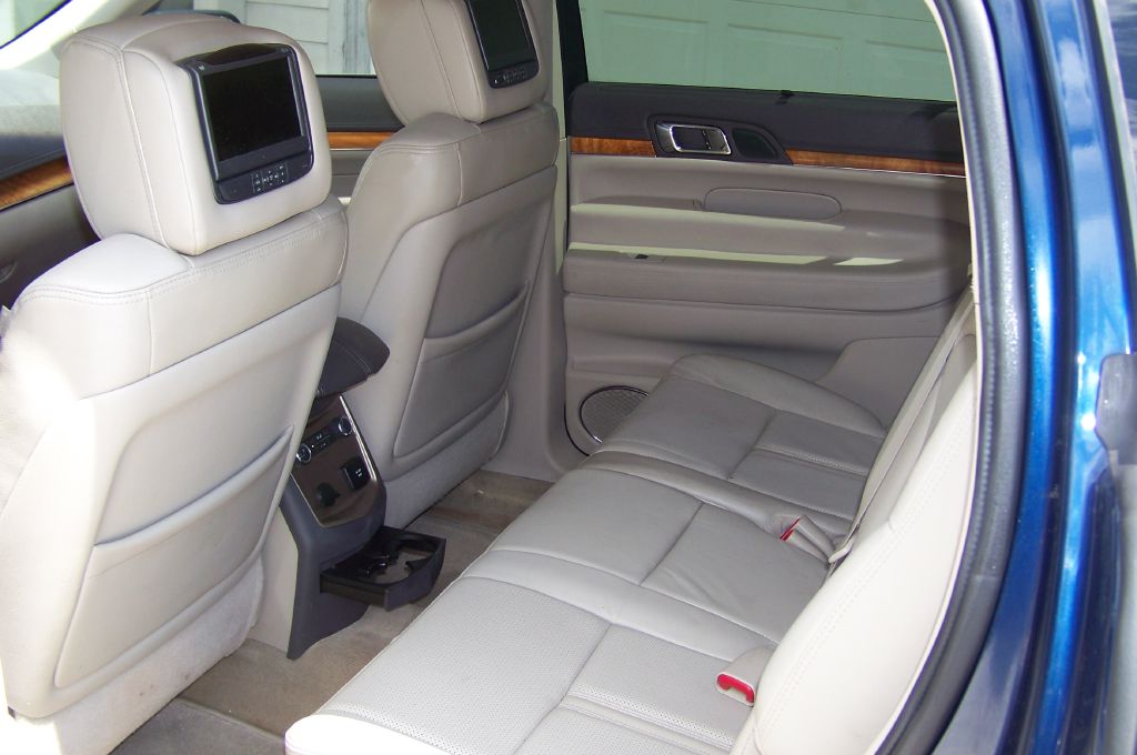 Photo 11 of this LINCOLN MKT