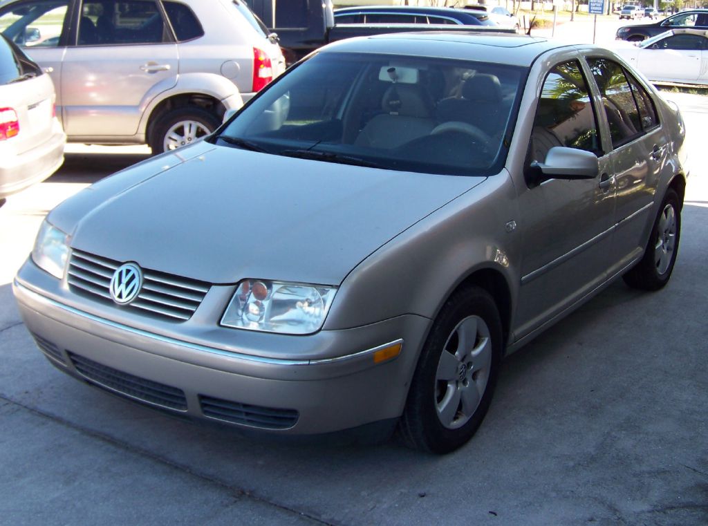 2005 VOLKSWAGEN JETTA