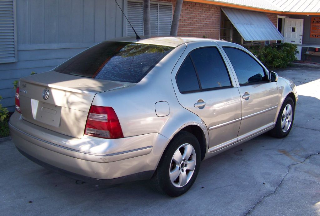 Photo 6 of this VOLKSWAGEN JETTA