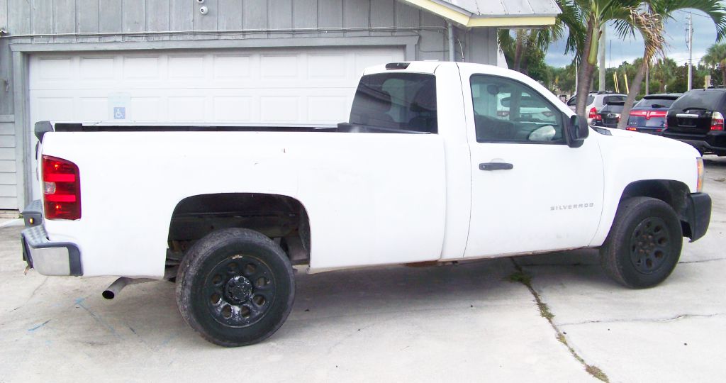 Photo 4 of this CHEVROLET SILVERADO 1500