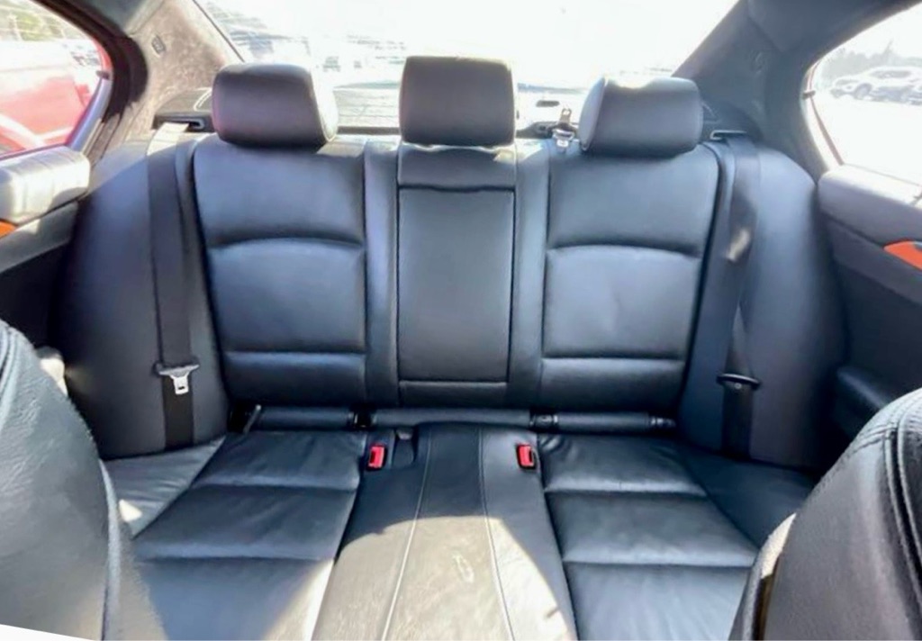 Photo 9 of this BMW 5 SERIES