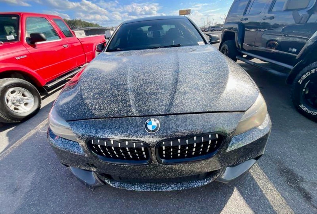 Photo 2 of this BMW 5 SERIES