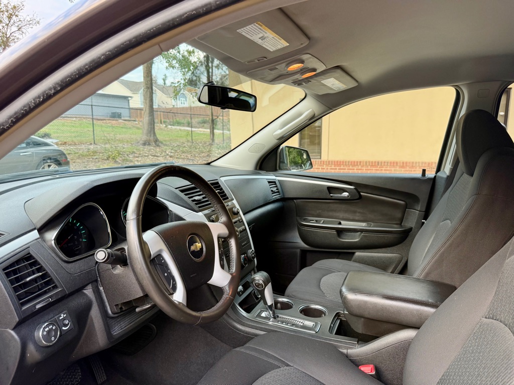 Photo 14 of this CHEVROLET TRAVERSE