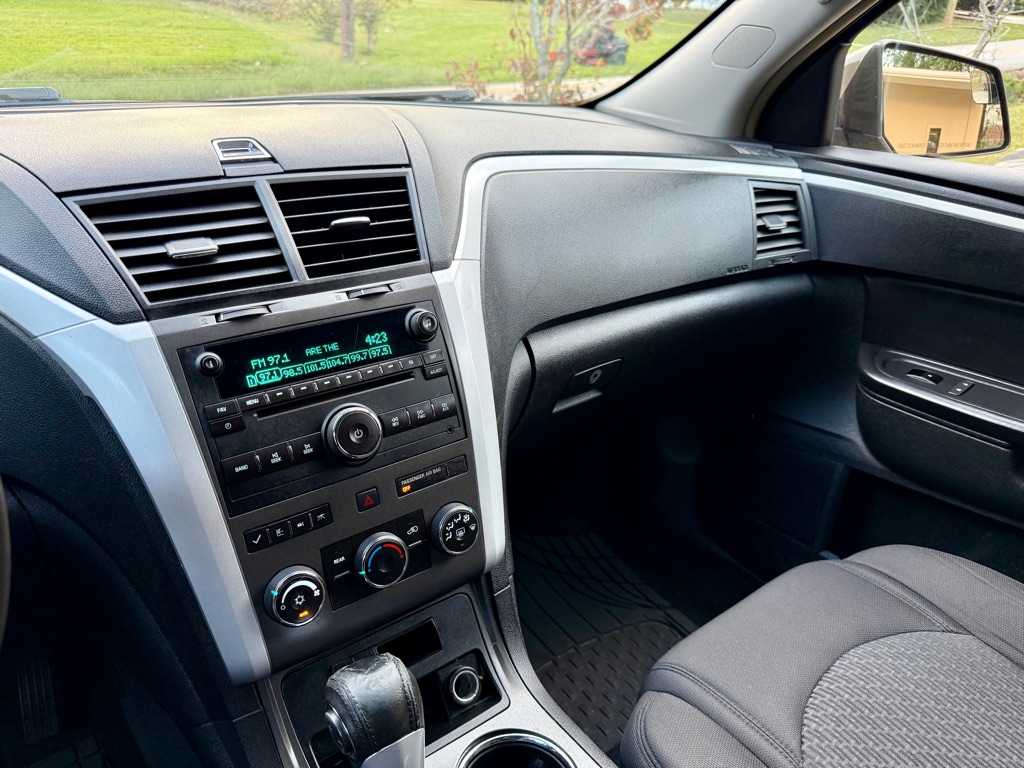 Photo 17 of this CHEVROLET TRAVERSE