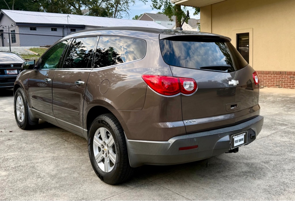 Photo 5 of this CHEVROLET TRAVERSE