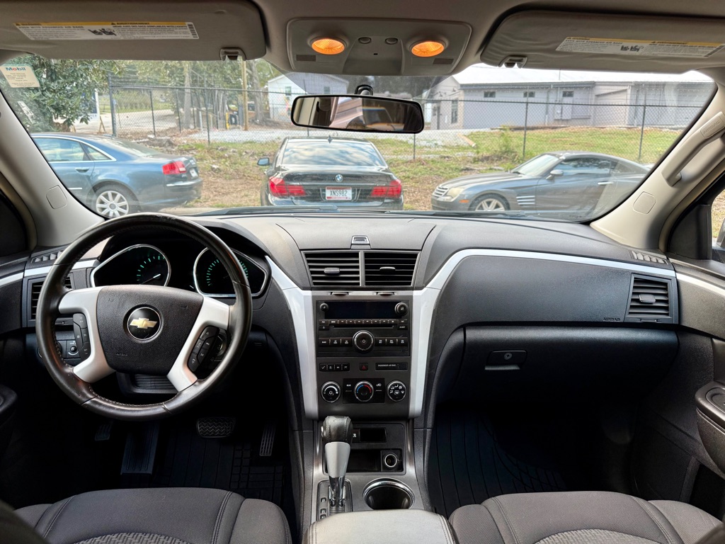 Photo 13 of this CHEVROLET TRAVERSE