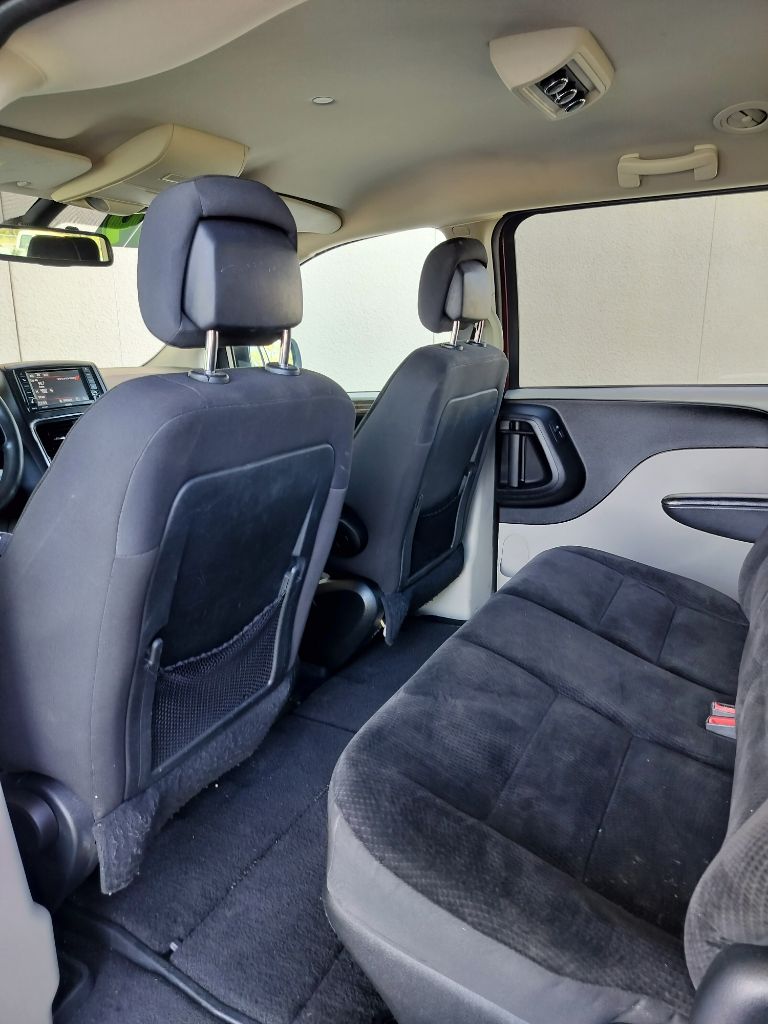 Photo 24 of this DODGE GRAND CARAVAN