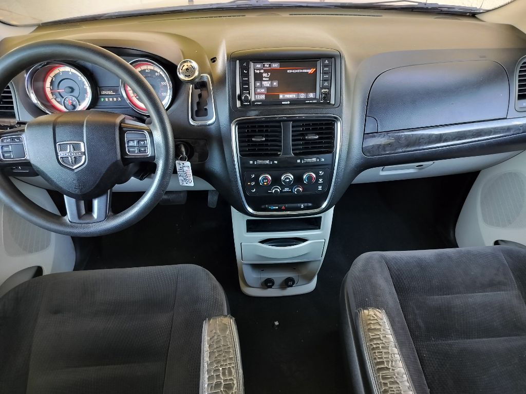 Photo 14 of this DODGE GRAND CARAVAN