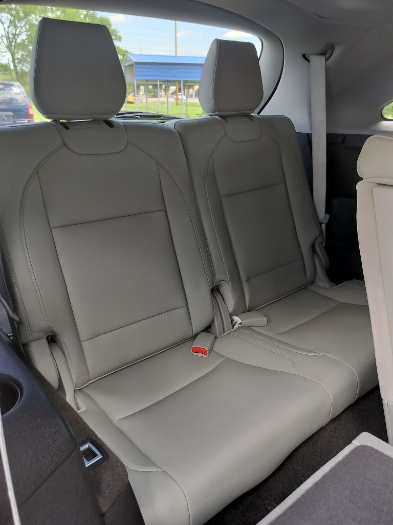 Photo 48 of this ACURA MDX