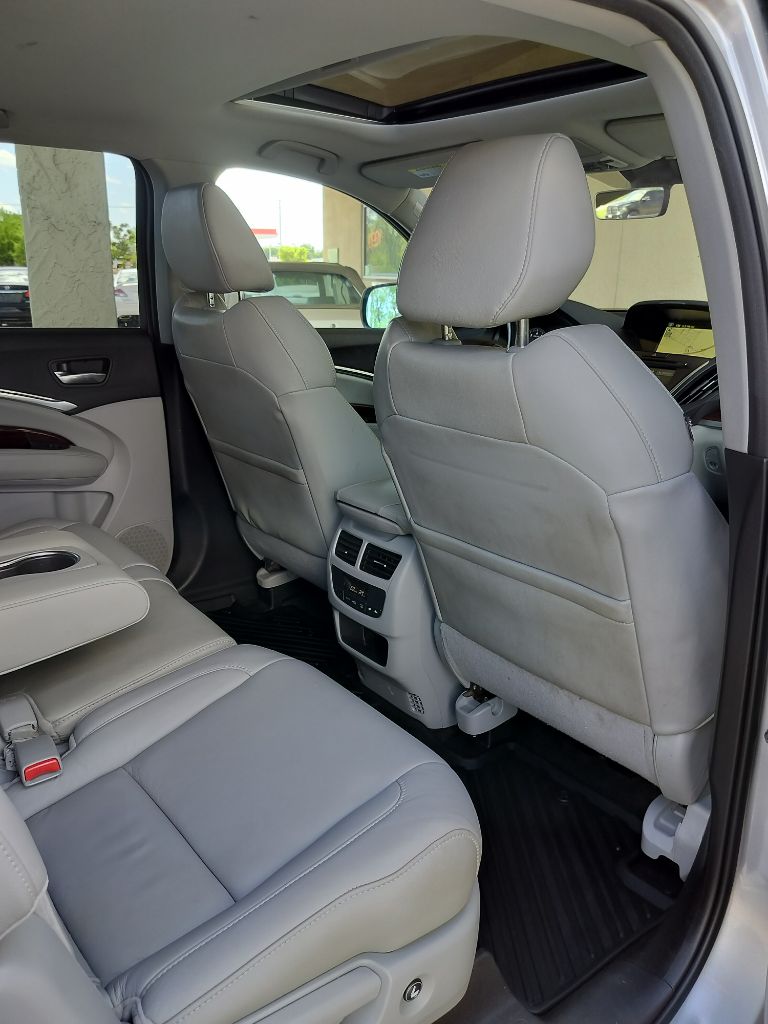 Photo 46 of this ACURA MDX
