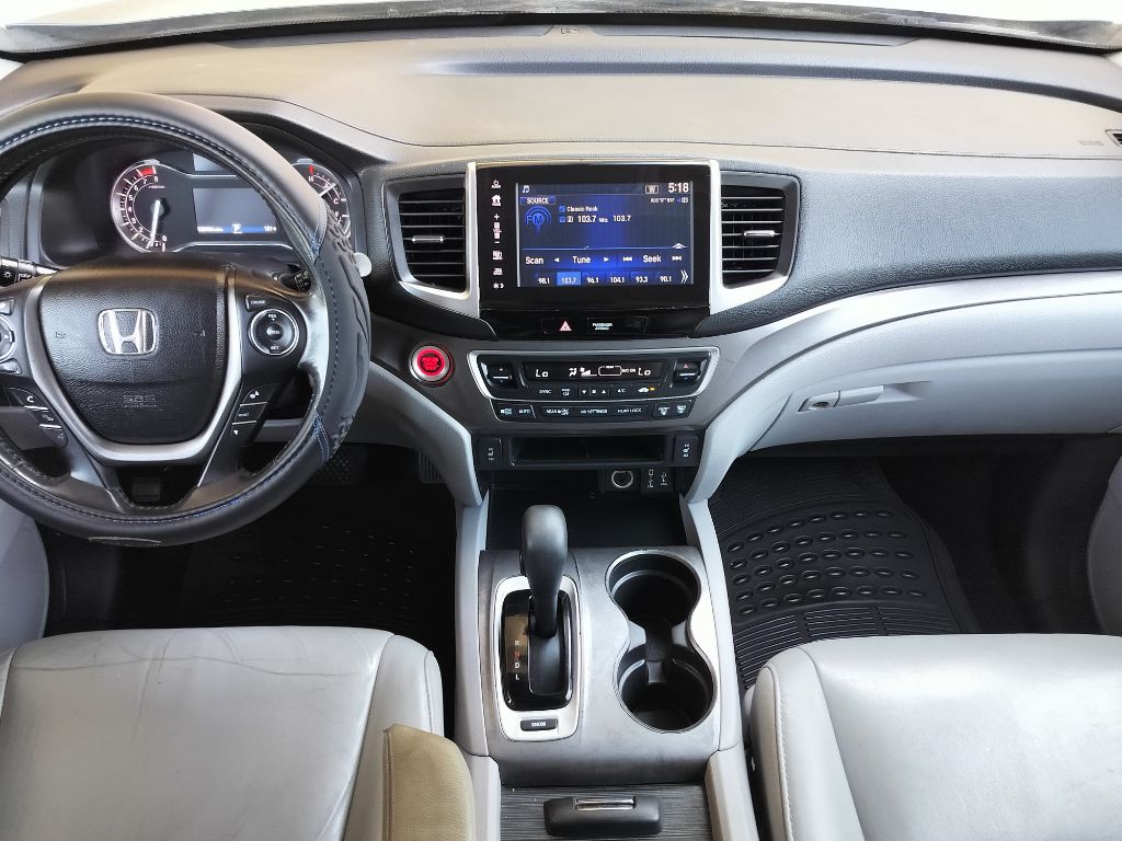Photo 18 of this HONDA PILOT