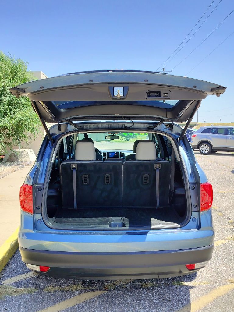 Photo 50 of this HONDA PILOT