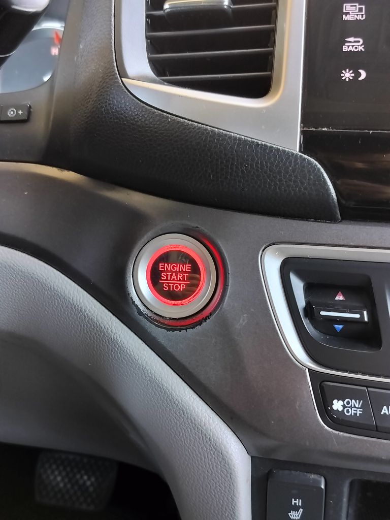 Photo 23 of this HONDA PILOT