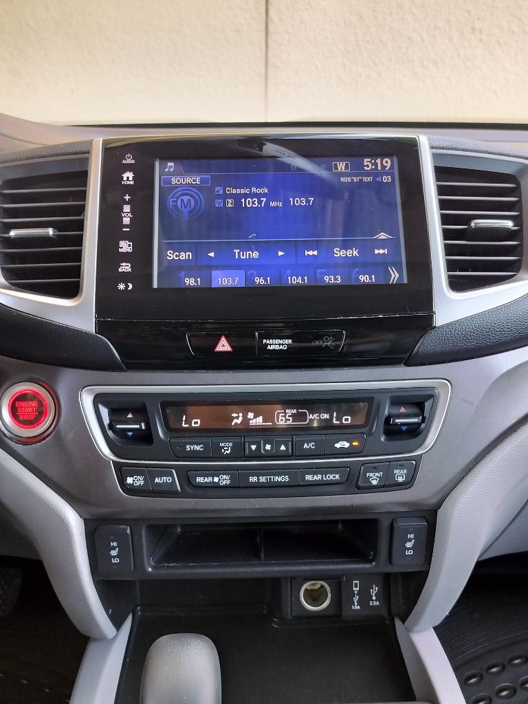 Photo 19 of this HONDA PILOT