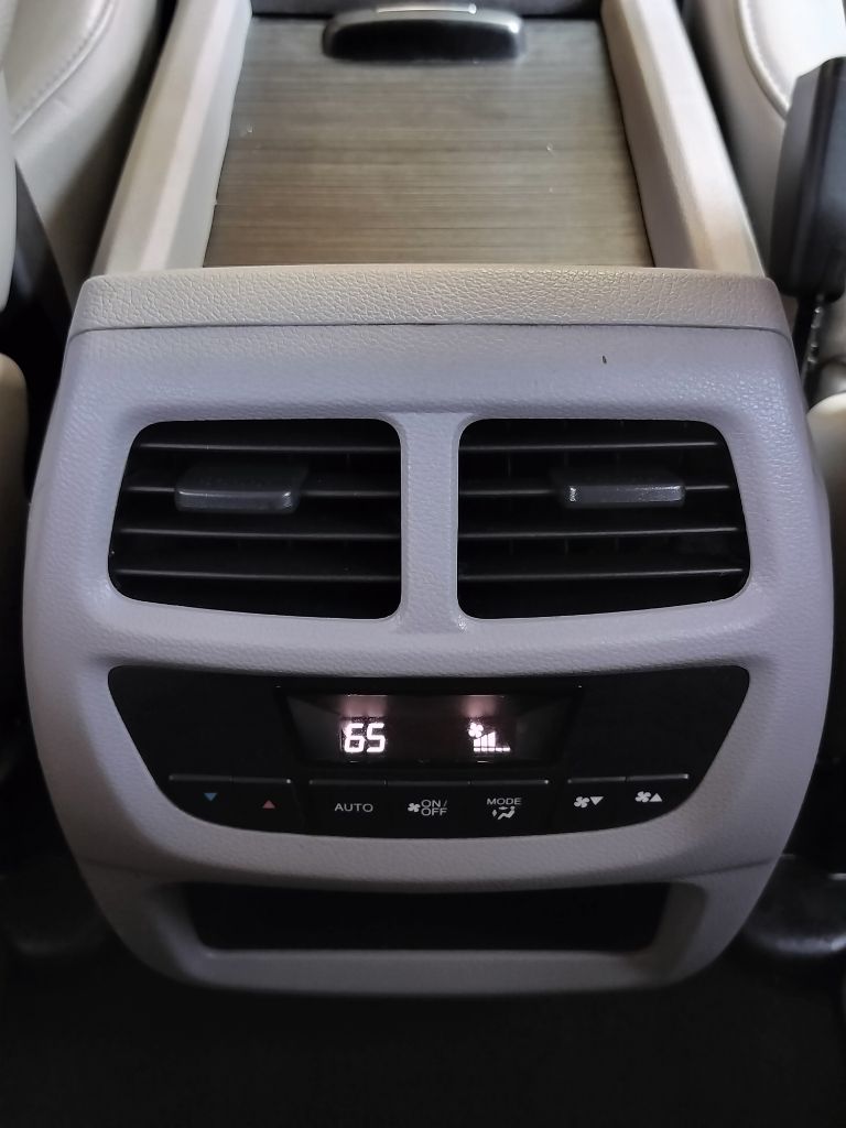 Photo 45 of this HONDA PILOT
